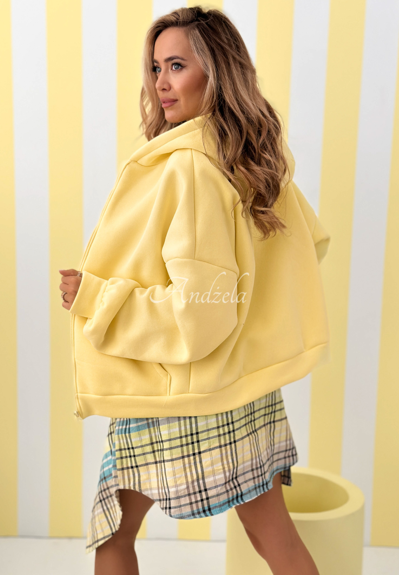 Oversize mikina s kapucí Don't Tell žlutá