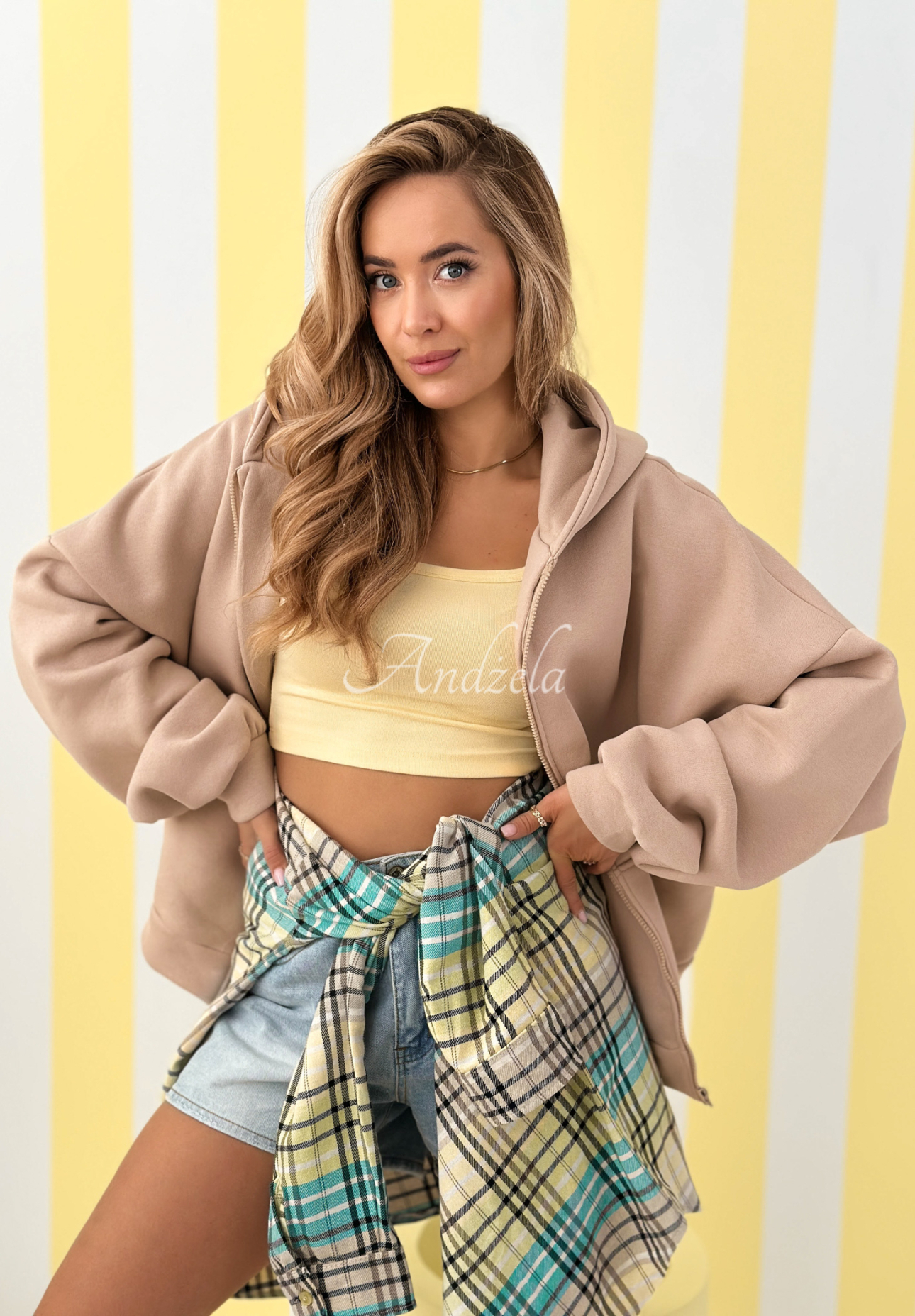 Oversize mikina s kapucí Don't Tell béžová