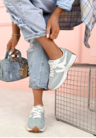 Sneakersy Running Towards You bílé