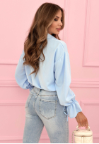 Košile z ozdobnymi broszkami Brunch Outfit blankytná