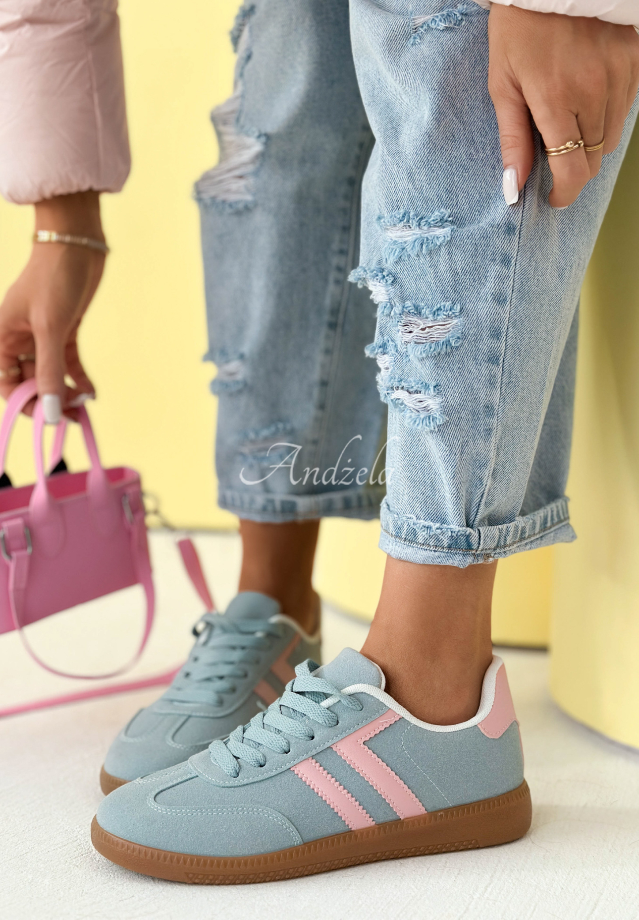 Tenisky Walking On Flowers blankytné