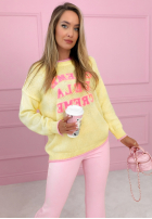 Svetr z napisami Creme De La Creme žlutá