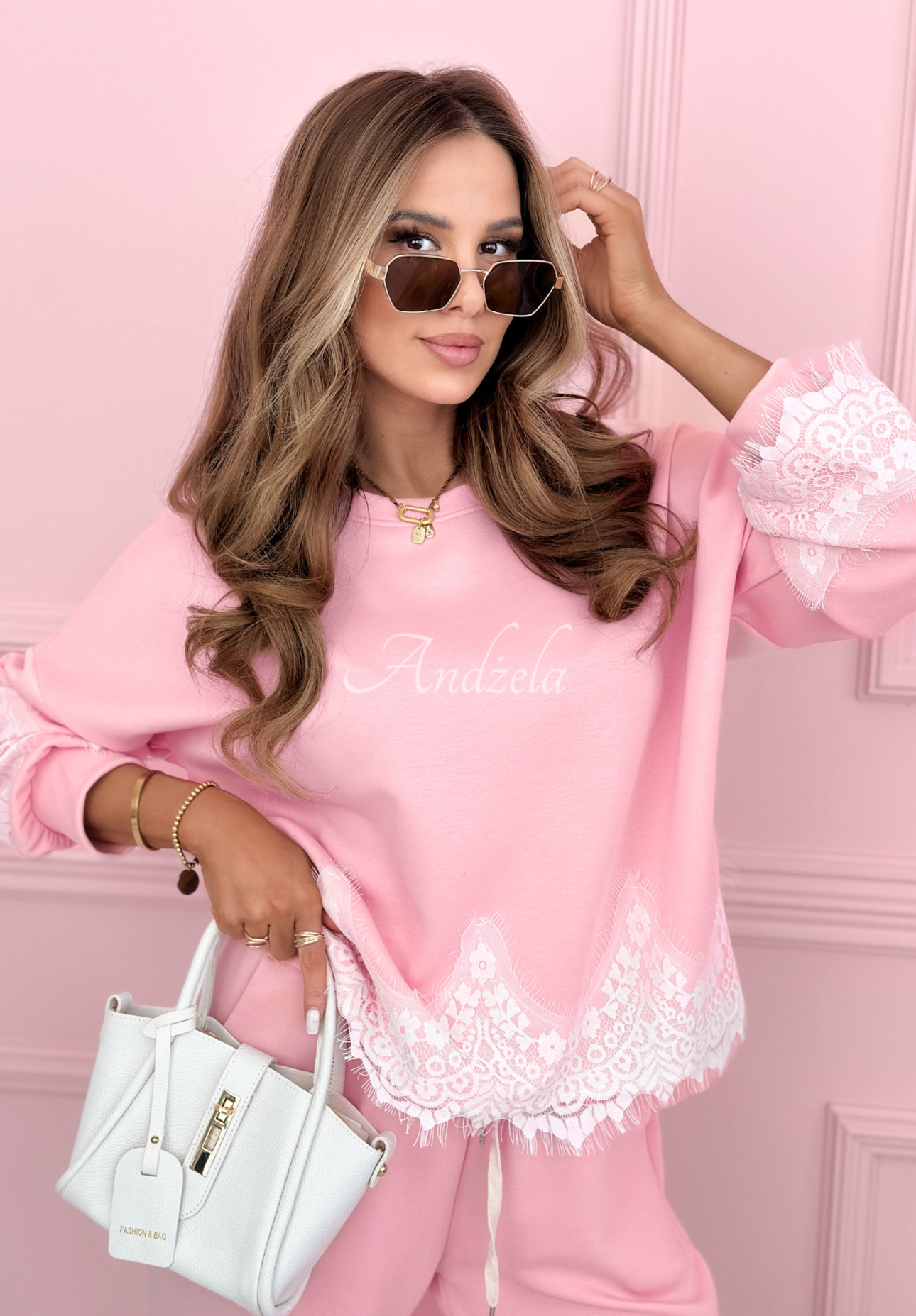 Viskózová tepláková souprava s krajkou Lace Trace růžový