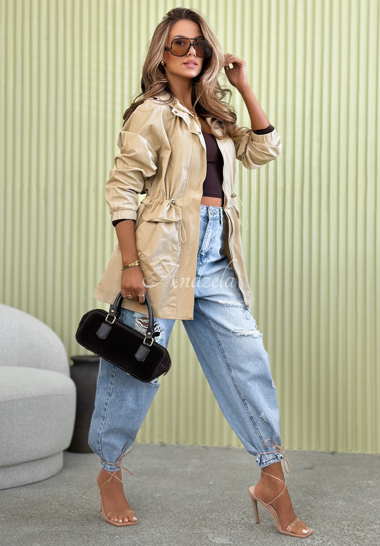 Lehká bavlněná parka s kapucí Look Beyond béžová