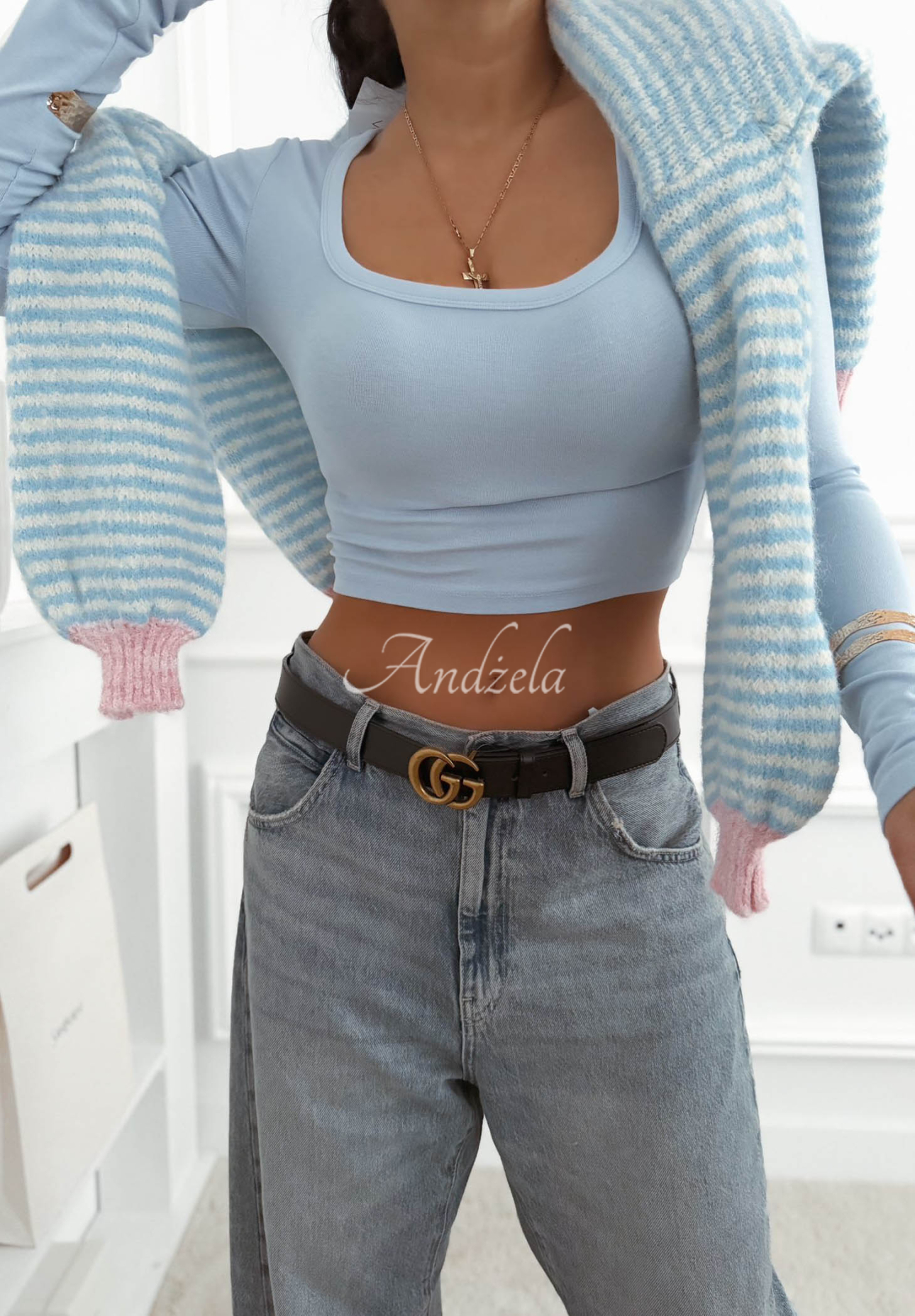 Krátká viskózová halenka se čtvercovým výstřihem Wasn’t Ready blankytná