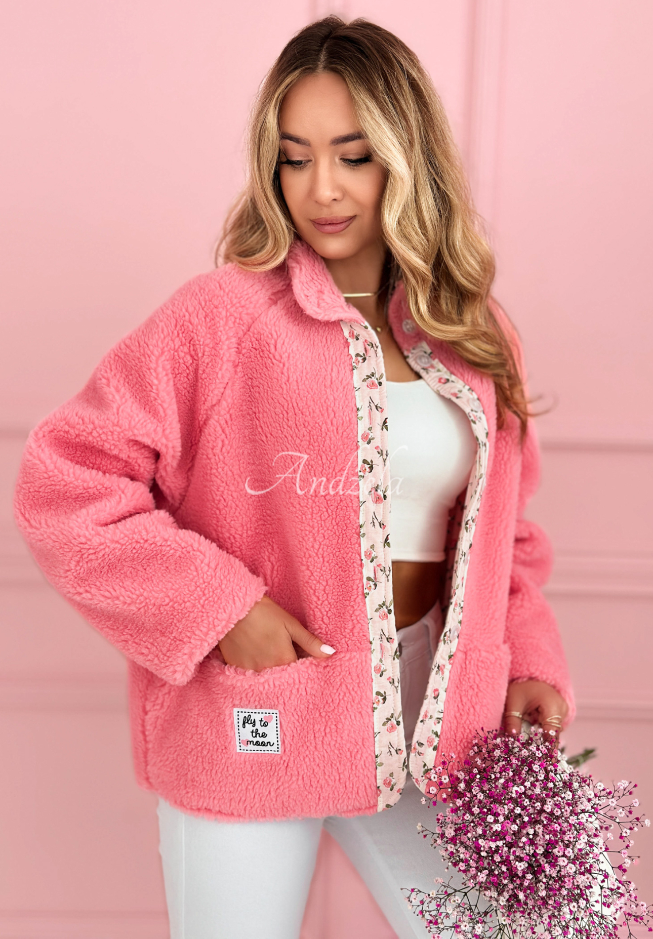 Krátká kožíšková bunda s květovanou podšívkou a vlnou Lilianna pudrová růžová