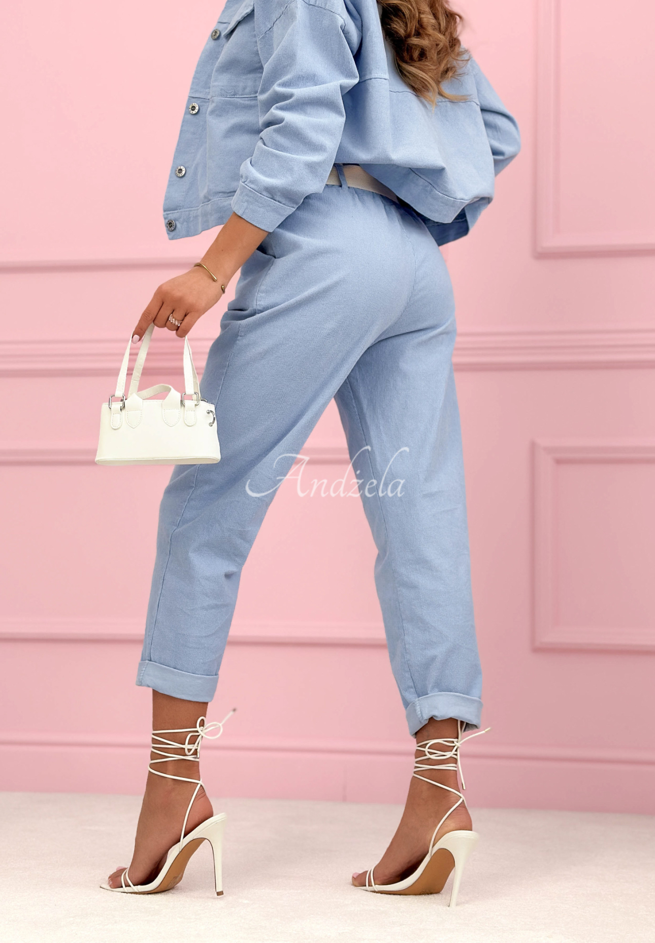 Manšestrové kalhoty mom fit z bavlny Fooling Yourself blankytné