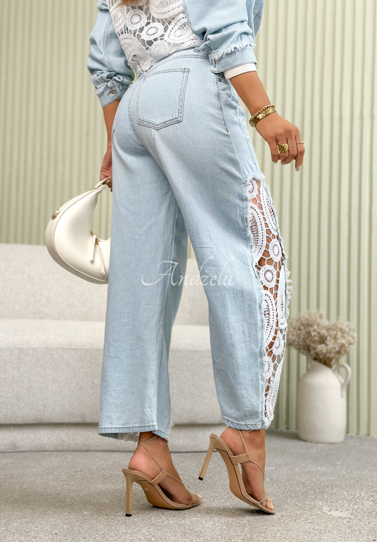 Džíny mom fit s krajkou Lacy Tracy světle modré