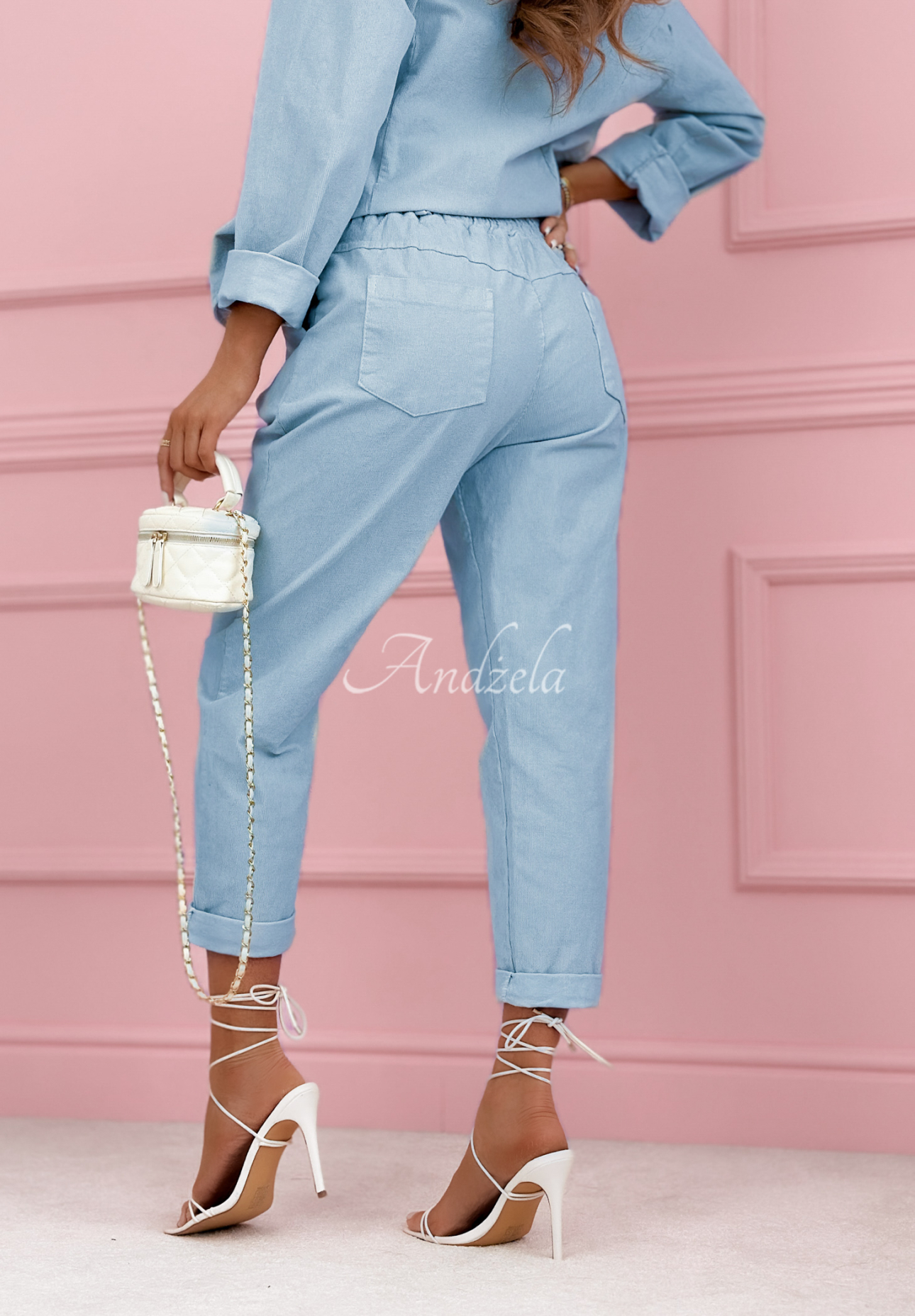 Manšestrové kalhoty mom fit z bavlny Goodbye Lovely blankytné