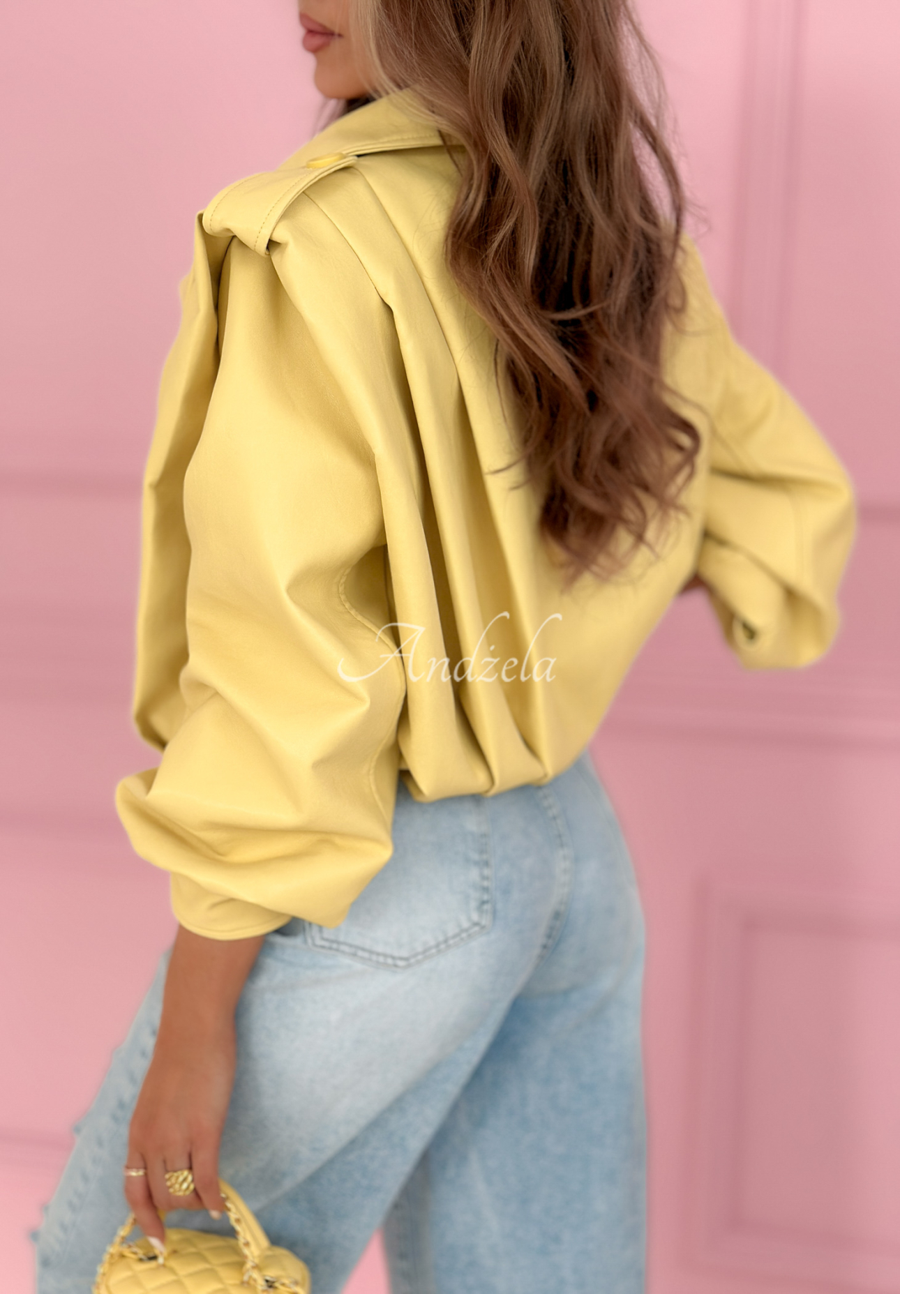 Krátká kožená bunda s límcem Valleria žlutá