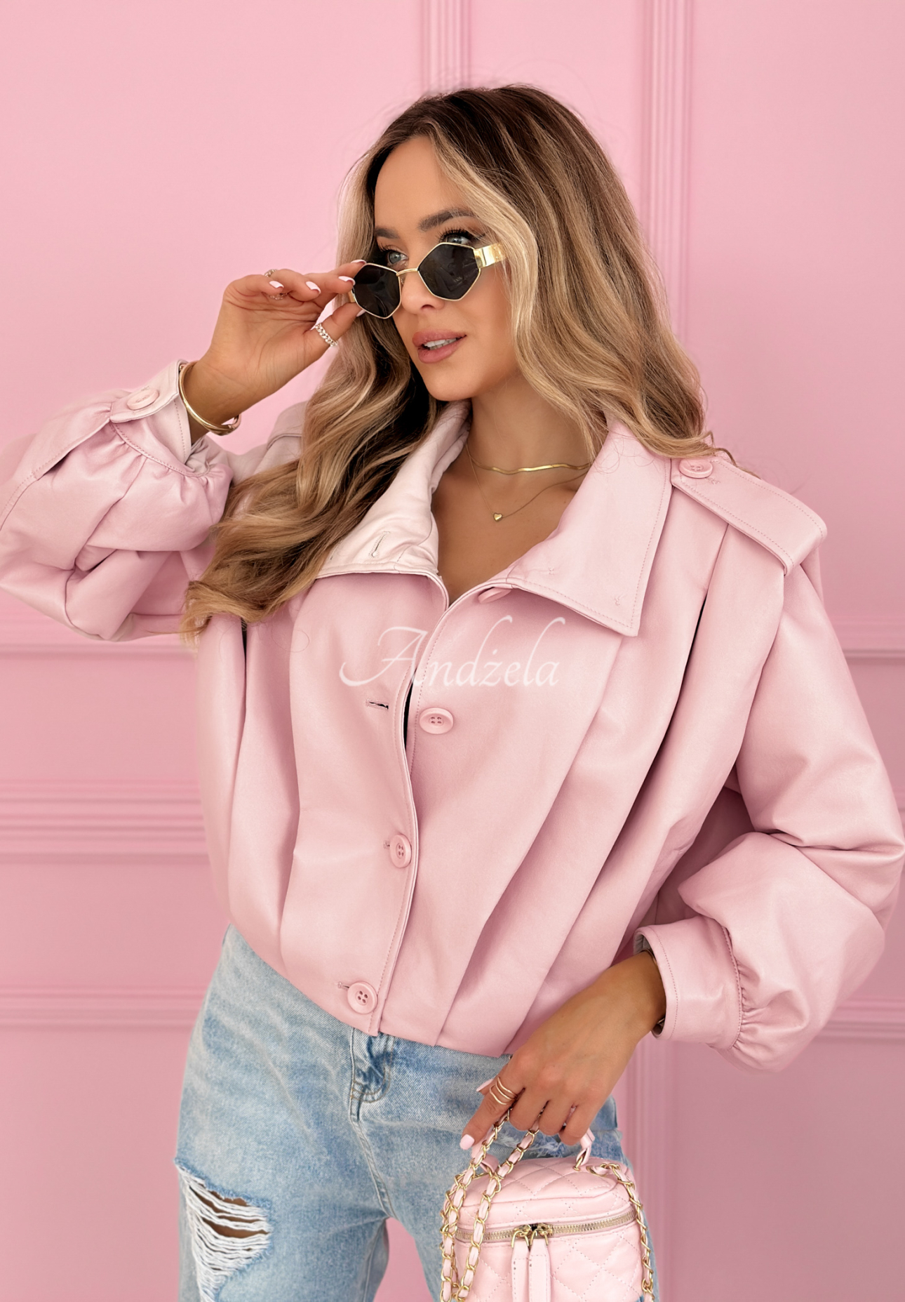 Krátká kožená bunda s límcem Valleria pudrová růžová