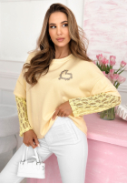 Mikina z koronkowymi rękawami i serduszkiem Addison žlutá