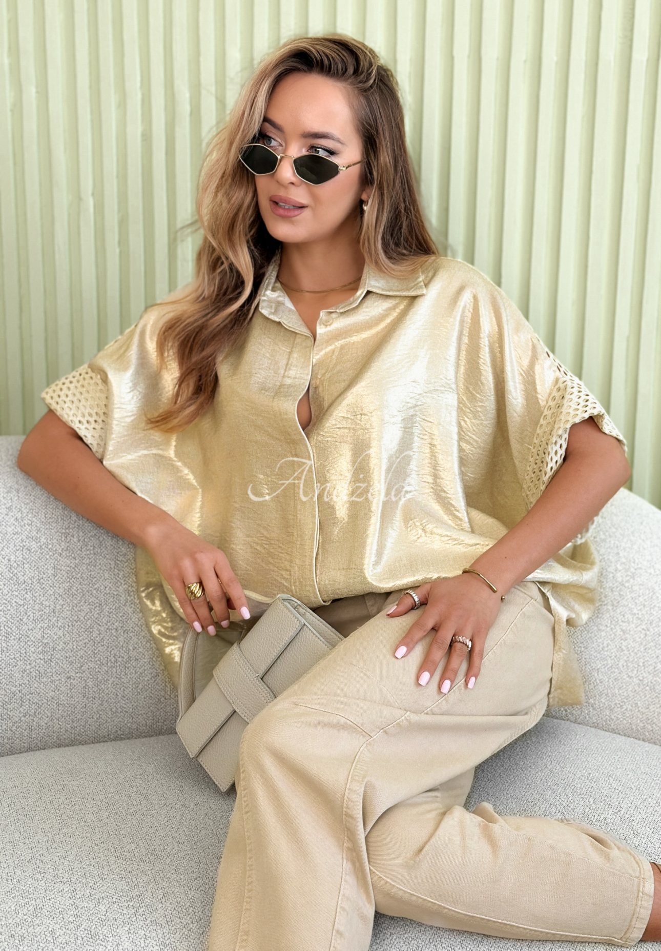 Viskózová oversize košile s аžurovými prvky Celestine zlatá