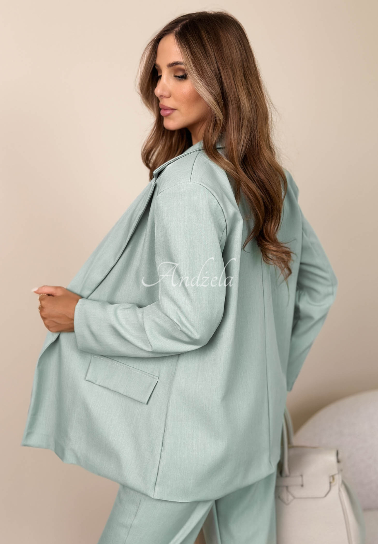 Elegantní dvouřadé sako s límcem Cordelia pistáciová