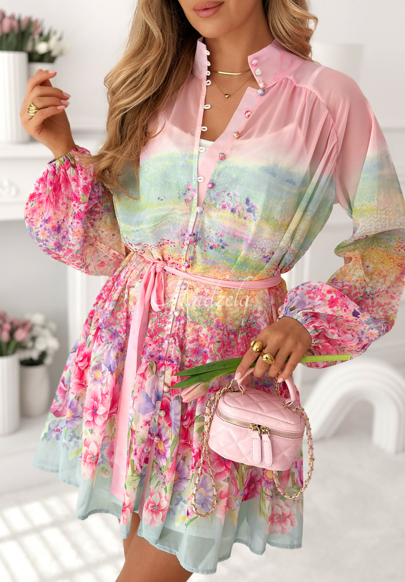 Elegantní květované mini šaty Florentia pudrová růžová