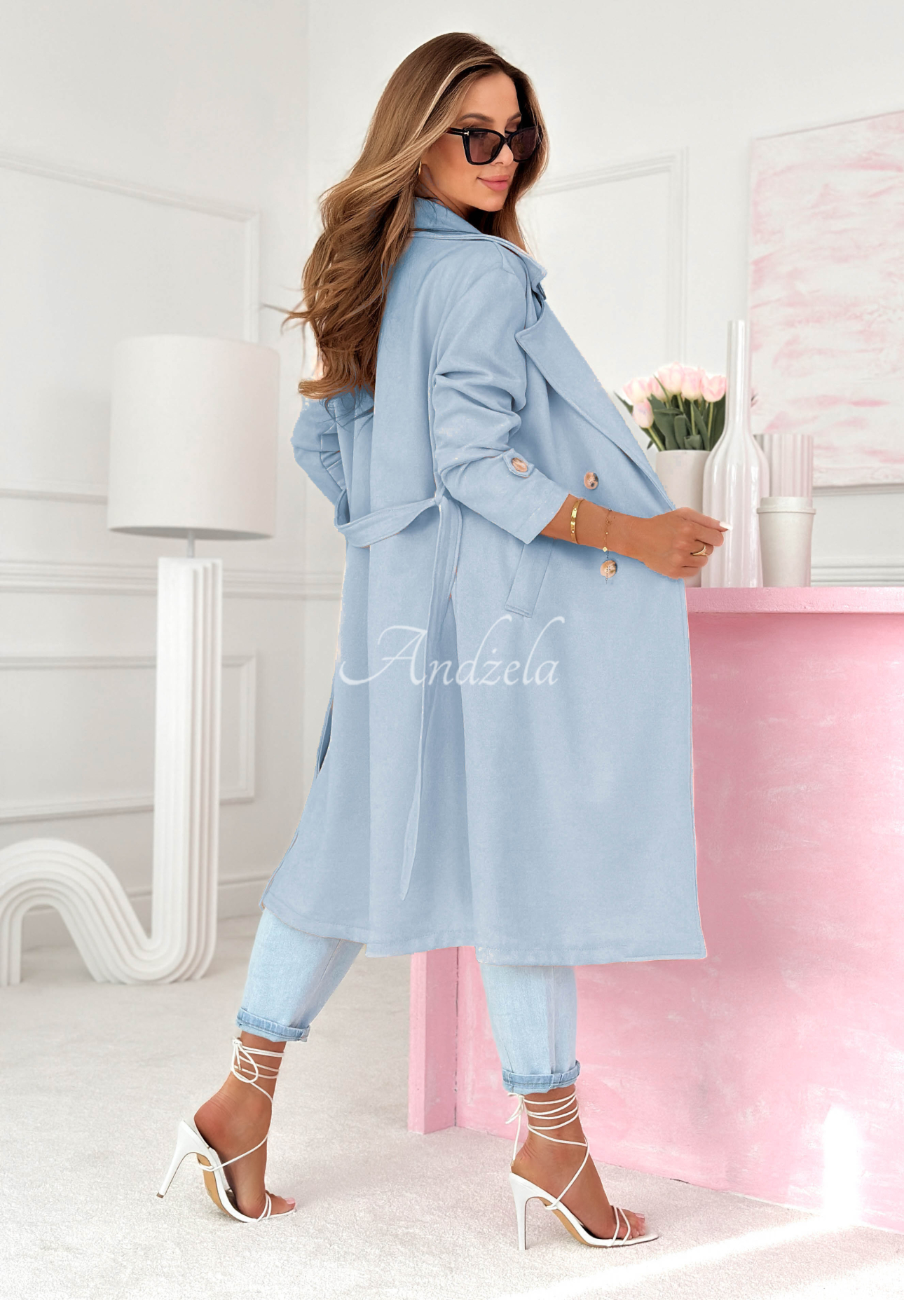 Semišový kabát s páskem No Big Deal blankytný