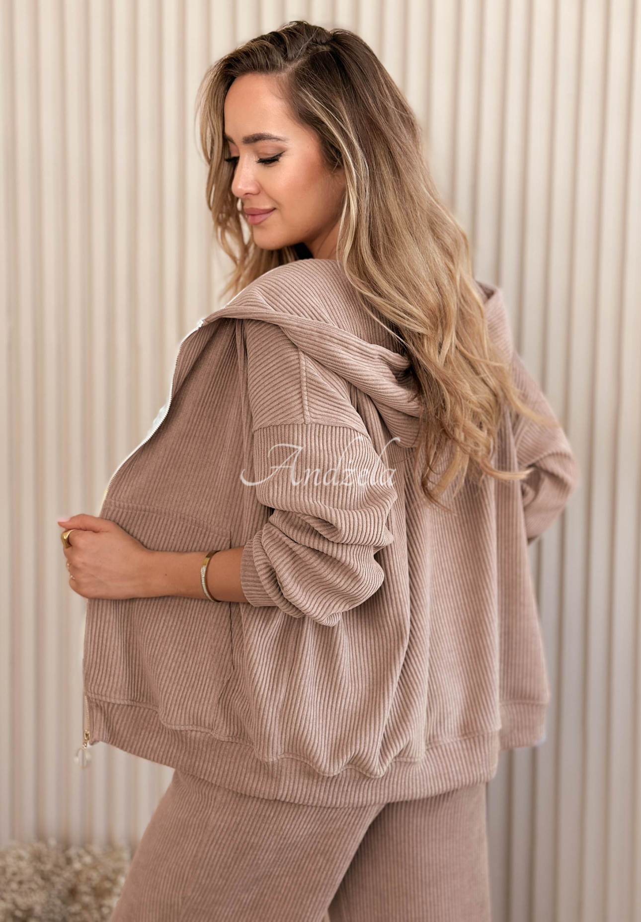 Žebrovaná bavlněná souprava mikina a kalhoty Marcella čokoládové