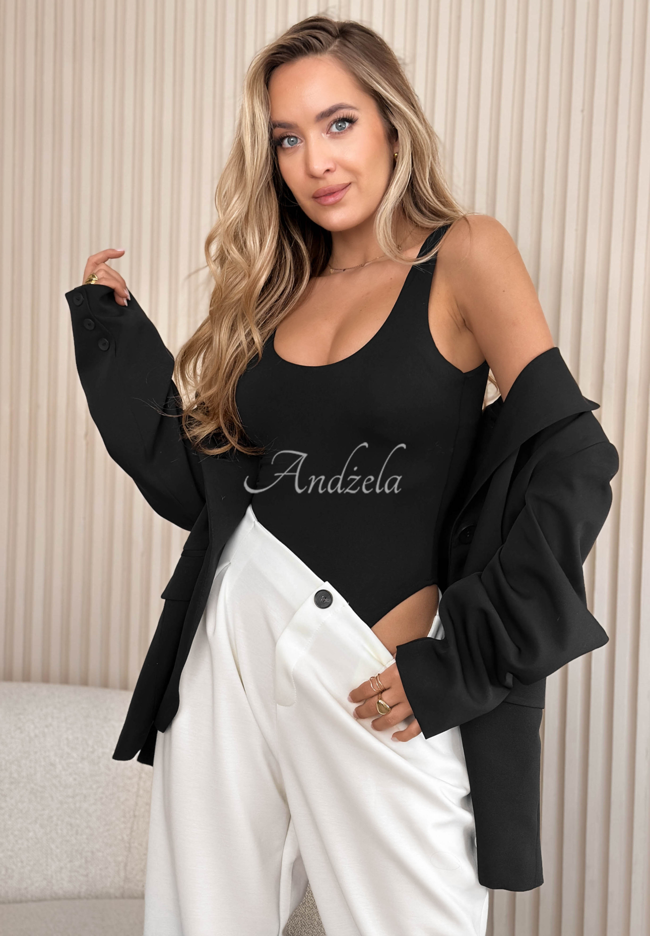 Body na ramínka Hold My Heart černé