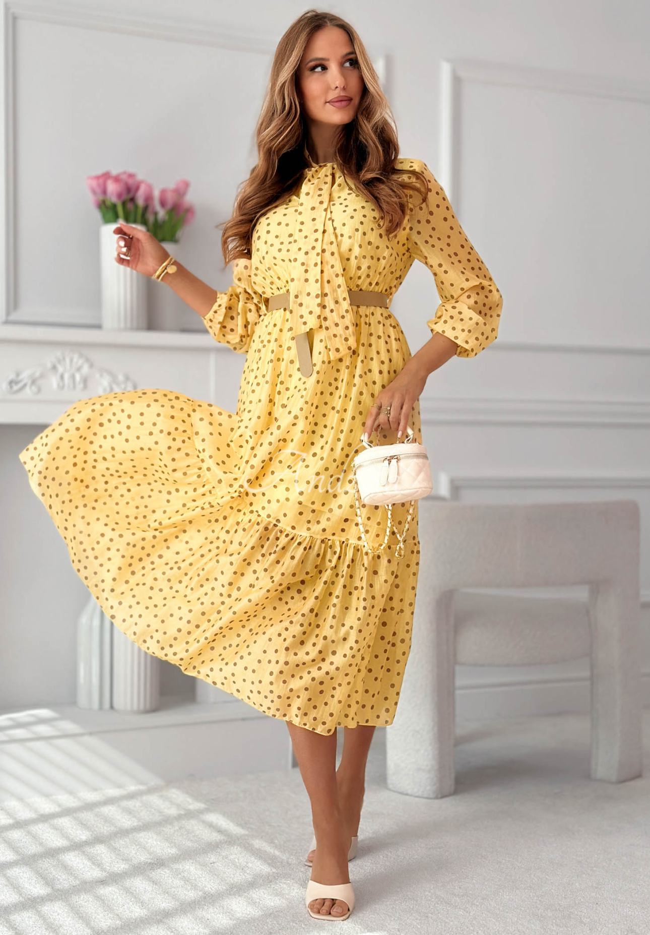Šaty midi z tencelu s puntíky Tatiana žlutá