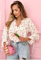 Kwiecista Halenka z wiązaniem Nellie Bílá