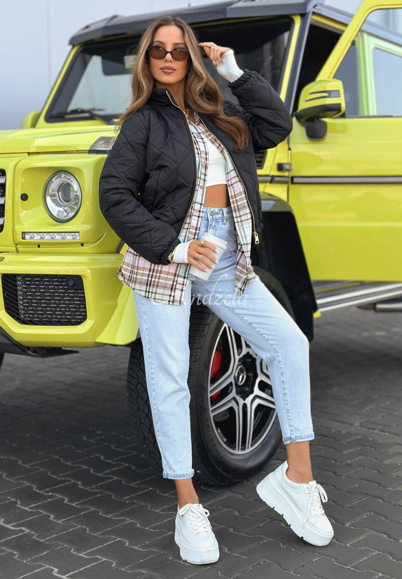 Krátká prošívaná bunda Mirella černá