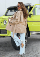 Krótki trencz z paskiem Nerissa olivový