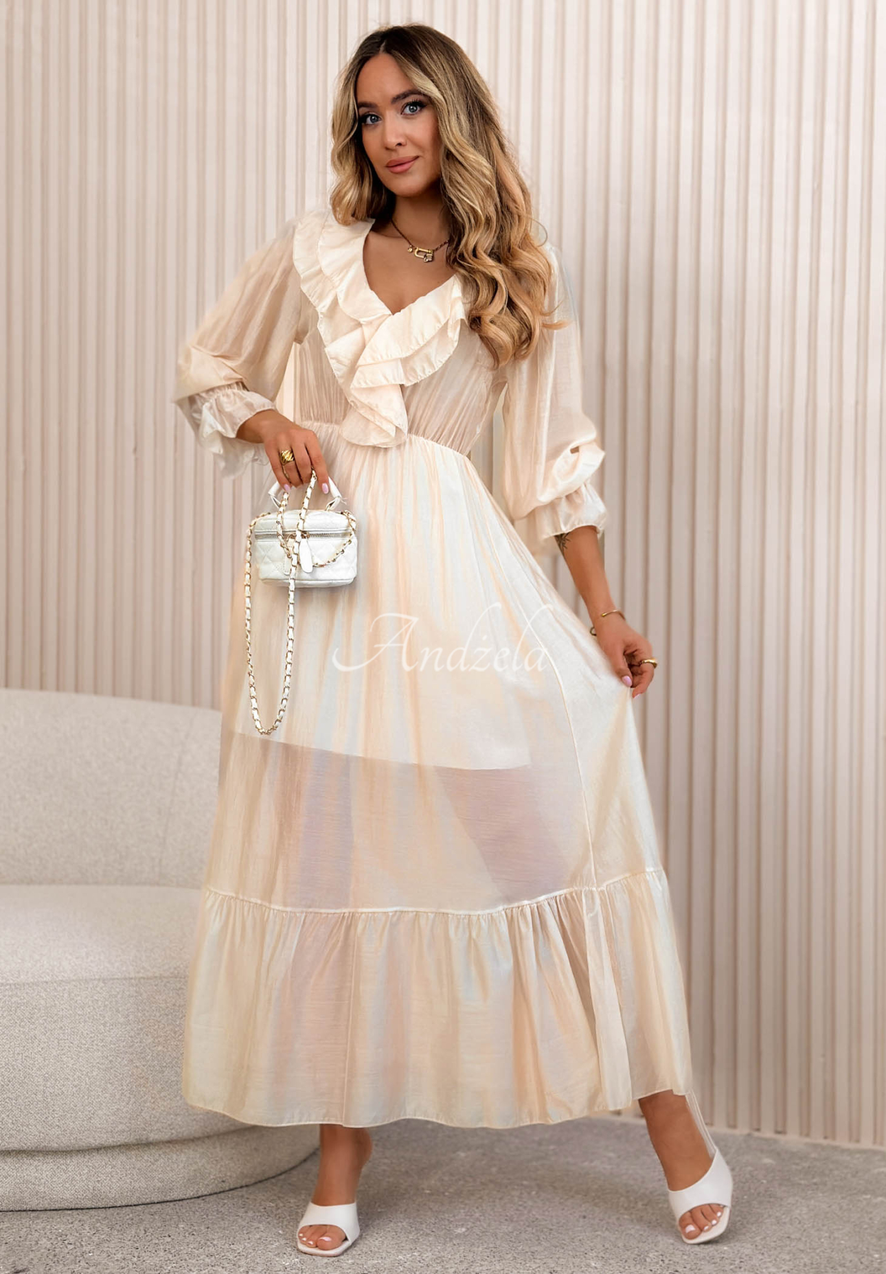 Zwiewna Šaty maxi z falbankami Lady Spring béžová