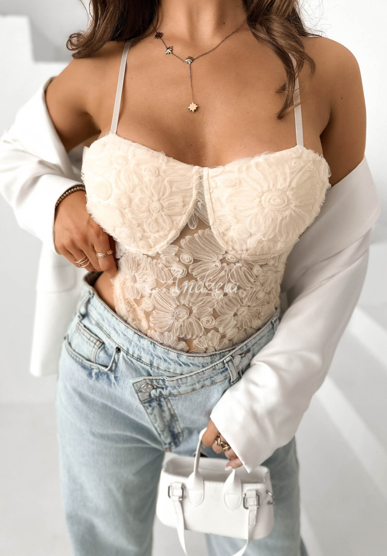 Tylové body na ramínka Laryssa béžové