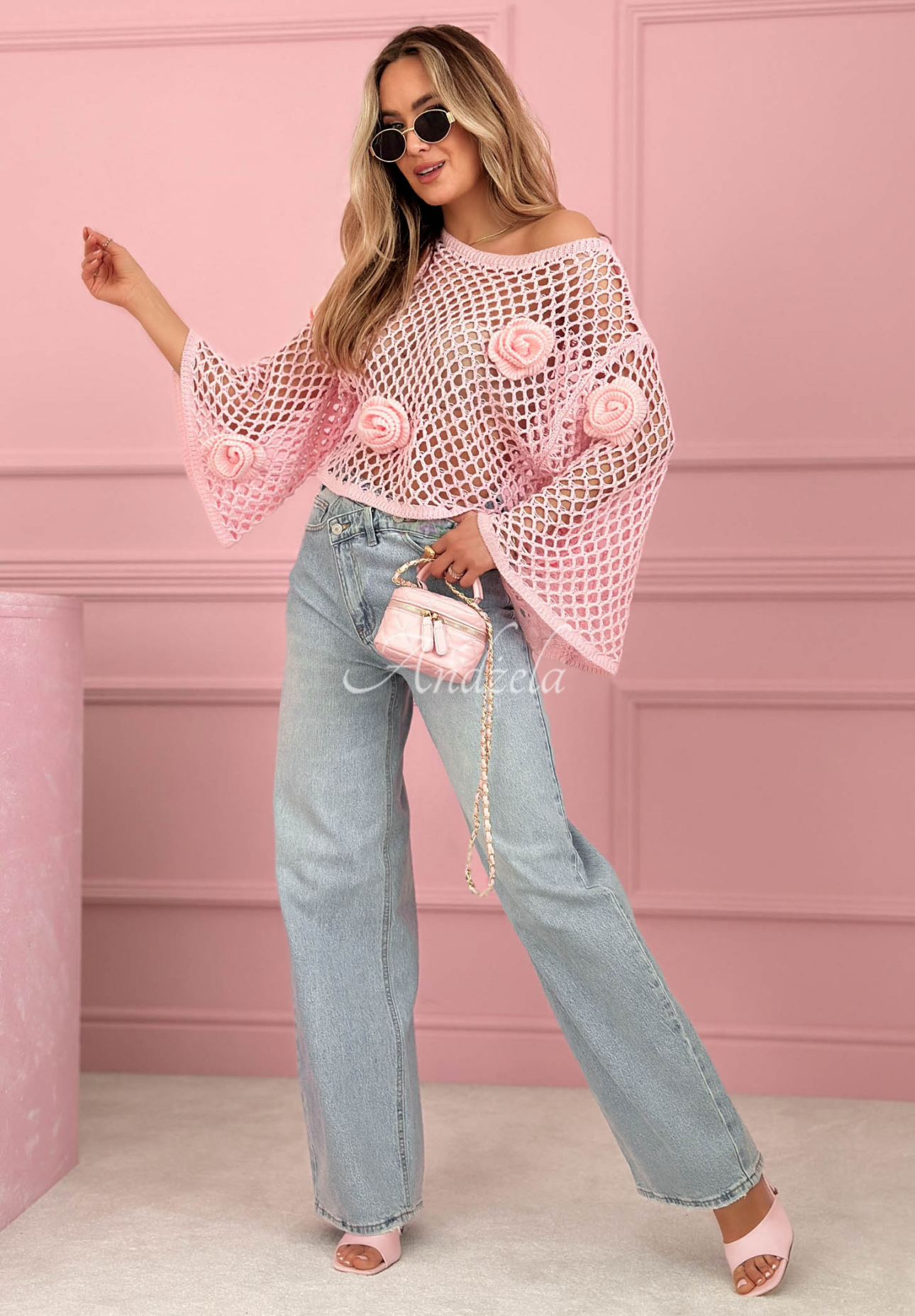 Krátký ažurový svetr s růžemi Summer Rose růžový