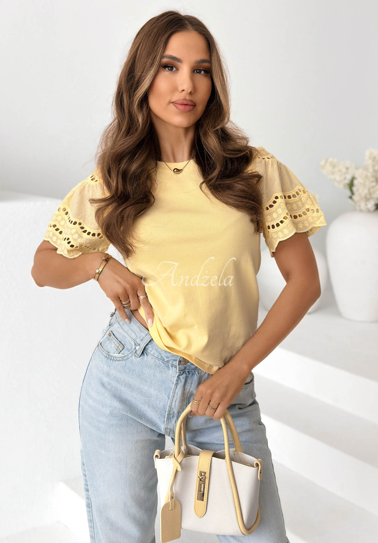 Bavlněné tričko s ažurovými rukávy Maritta žlutá