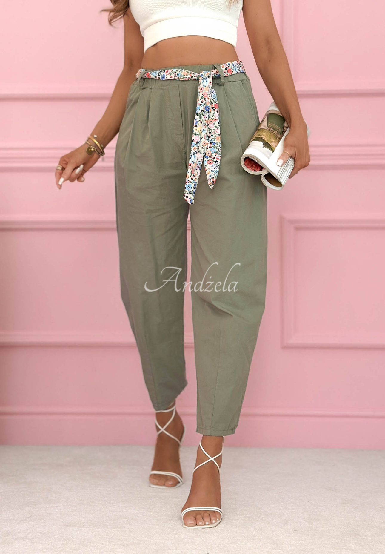 Bavlněné kalhoty s páskem Soft Blossom khaki
