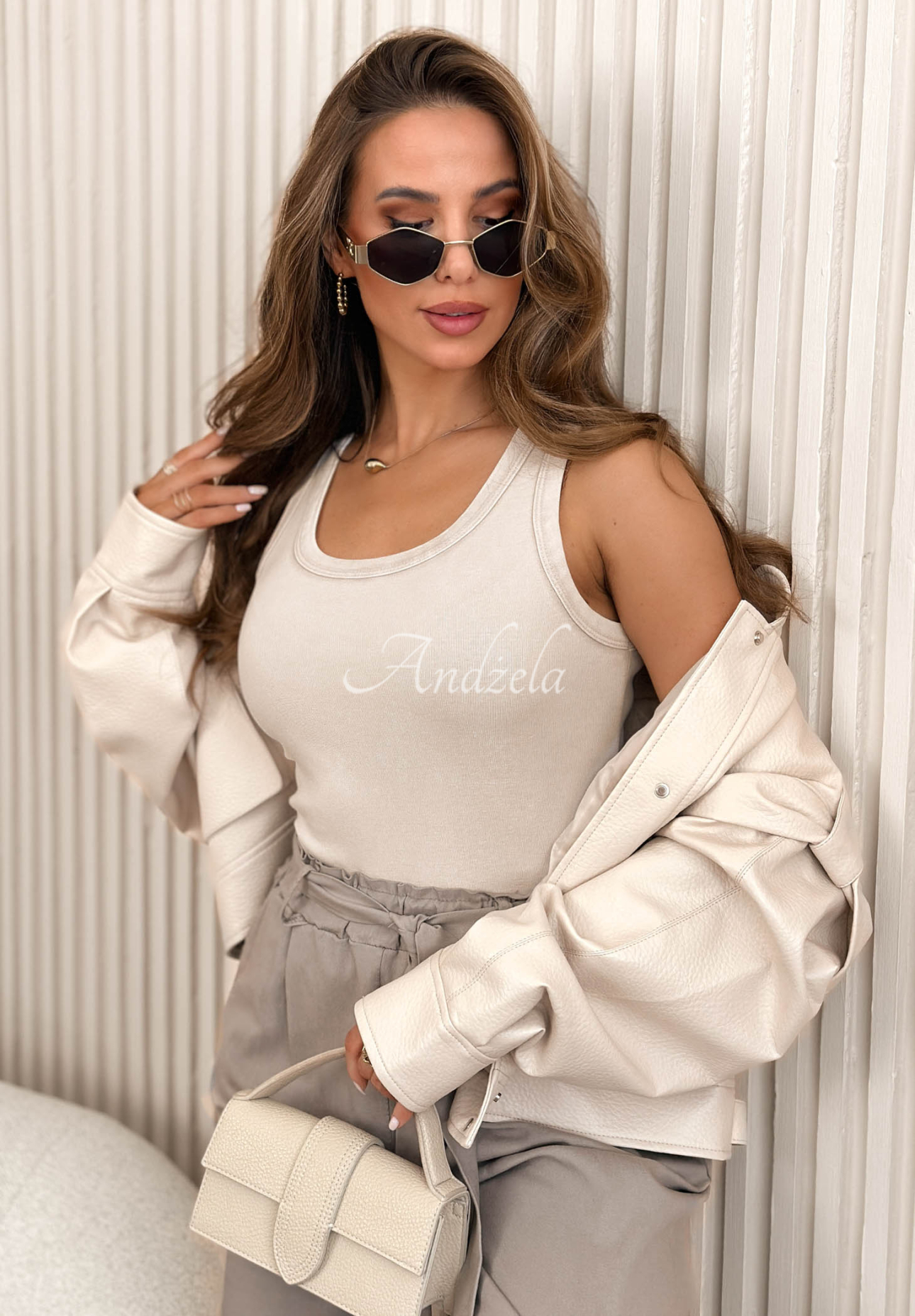 Bavlněný top s výstřihem Sunny Palm ecru