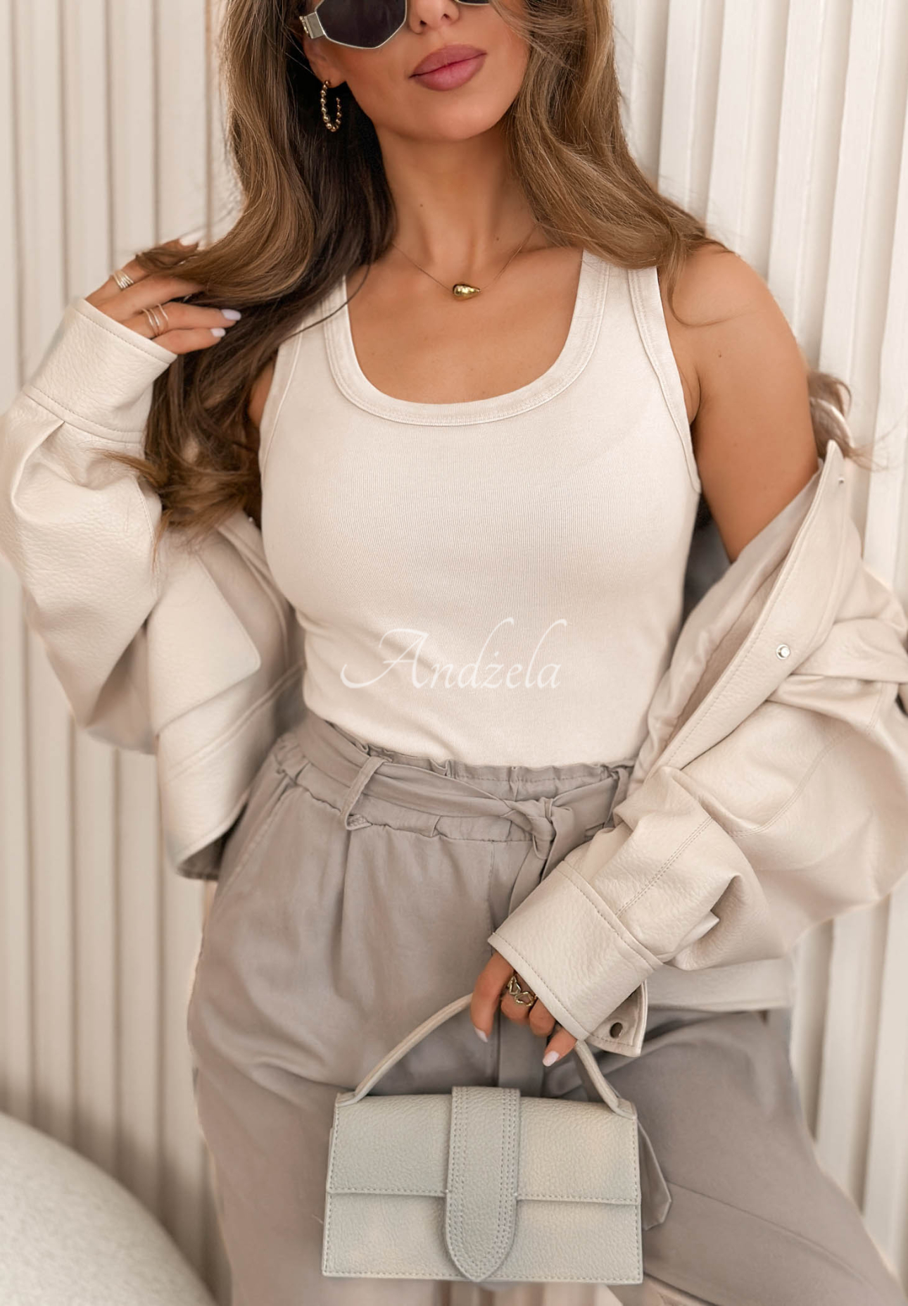 Bavlněný top s výstřihem Sunny Palm ecru