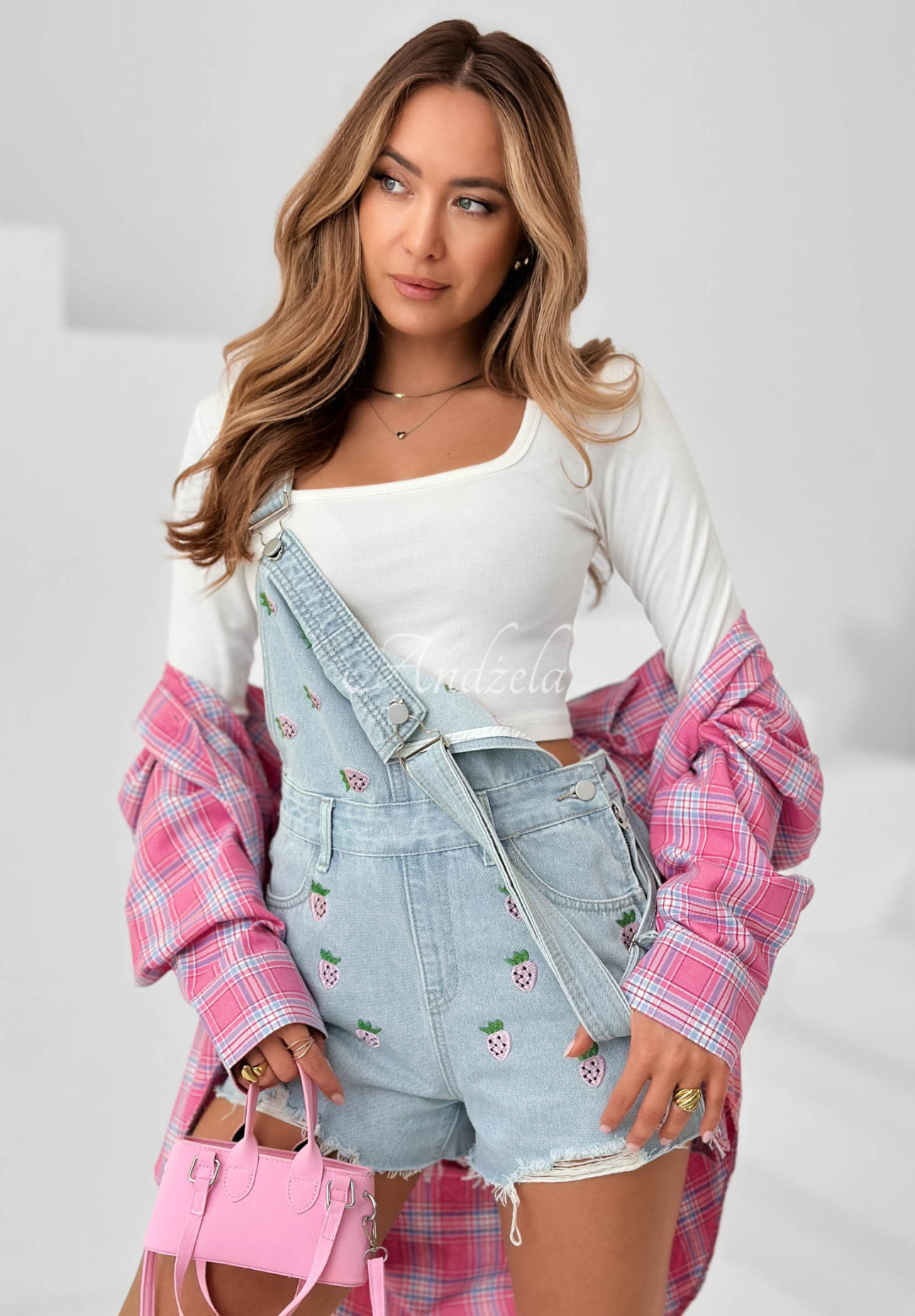 Krátké džínové lacláče s jahodami Sweet Berry světle modré