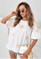 Halenka z bufkami i haftowanymi kwiatkami Sweet Daisy Bílá