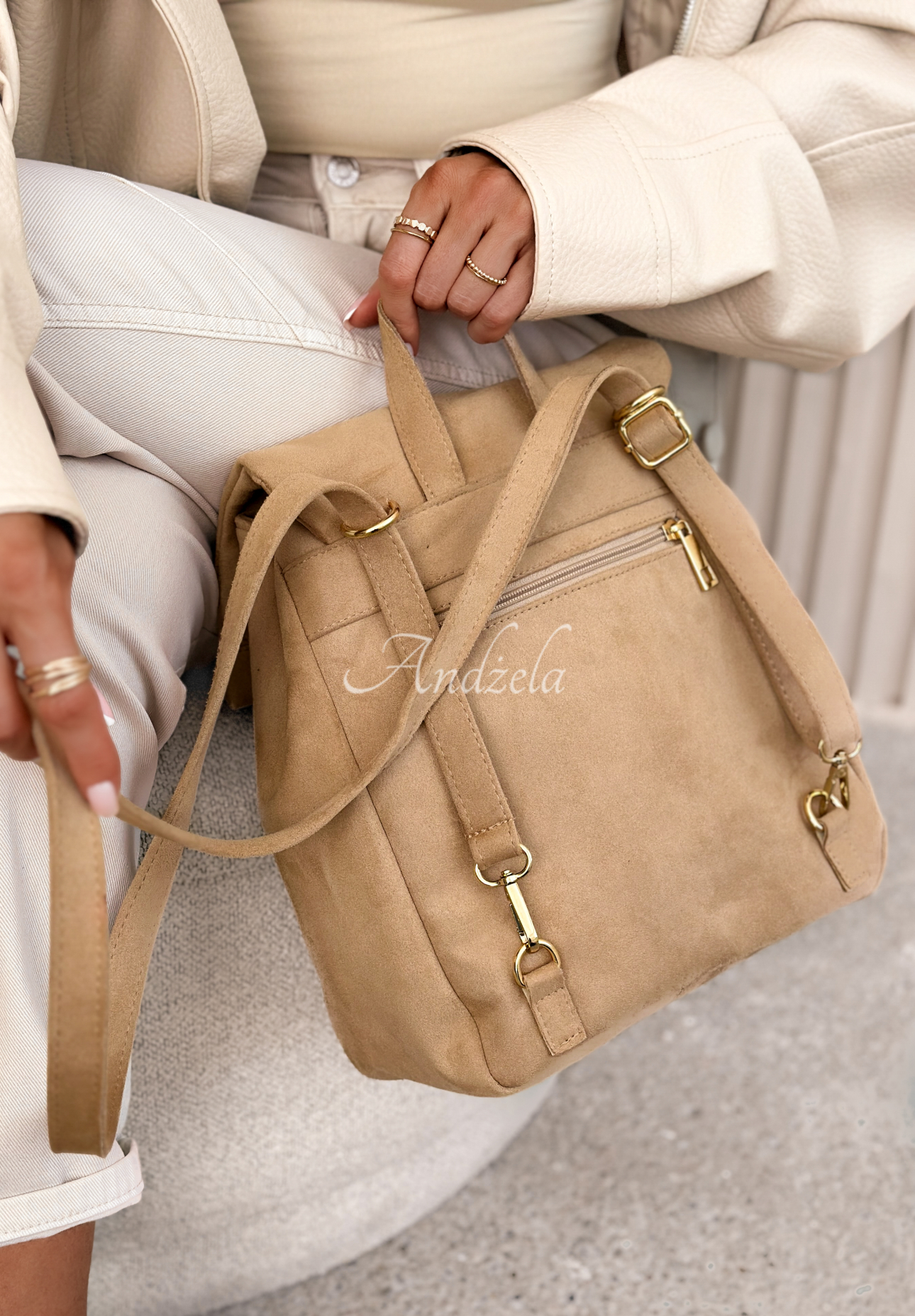 Semišový batoh Right On Time velbloudí