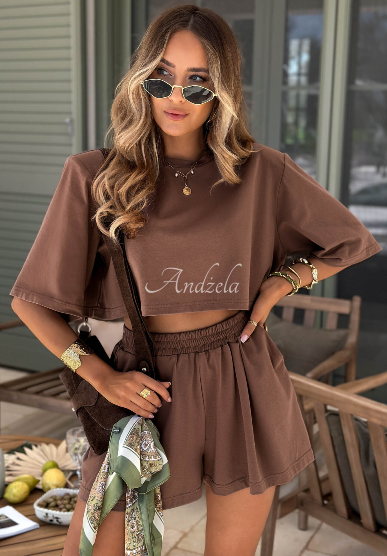 Bavlněné tričko s vycpávkami Viva Oliva čokoládový