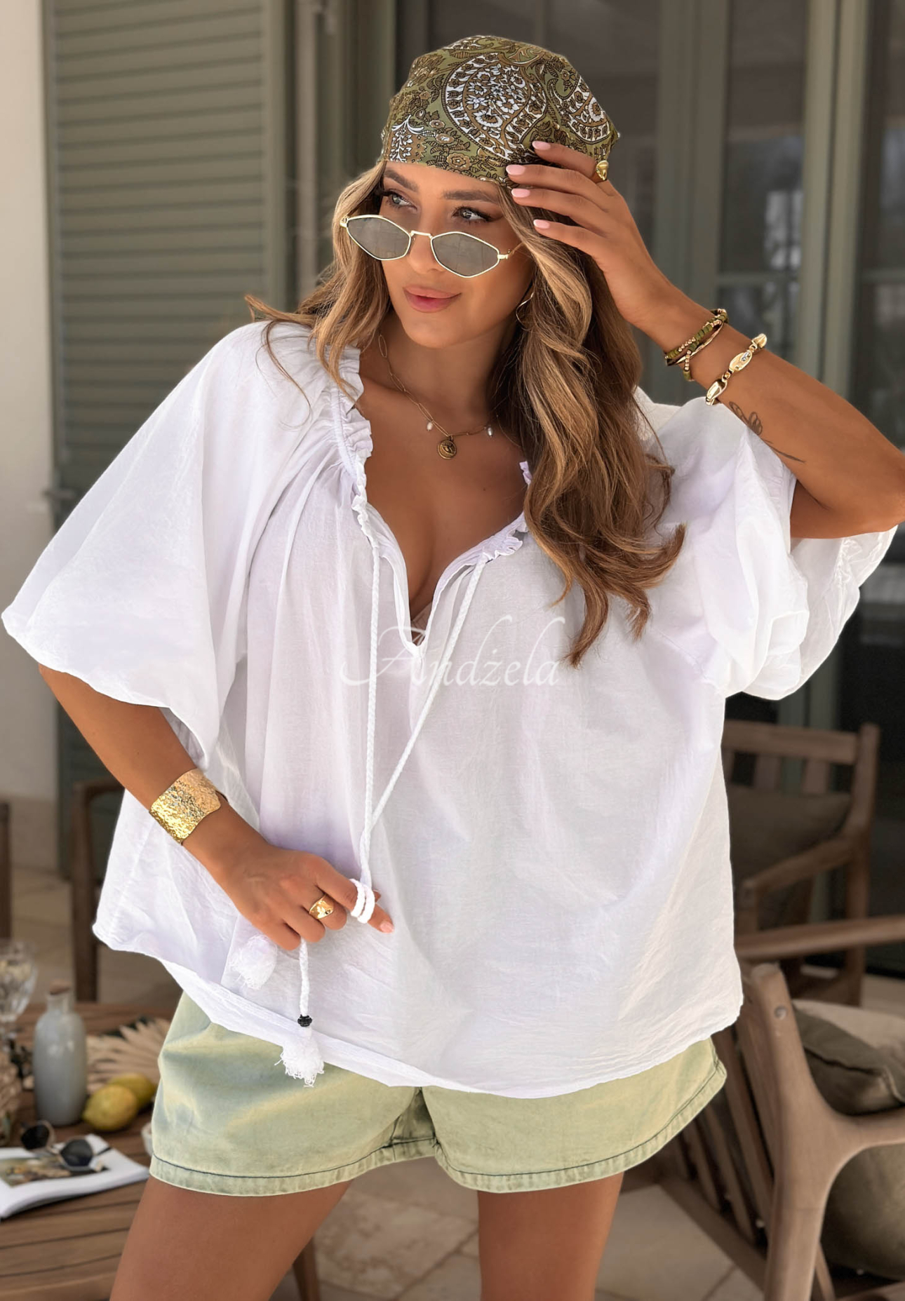 Bavlněná halenka s nabíranými rukávy a vázáním u výstřihu Bellanova Bílá