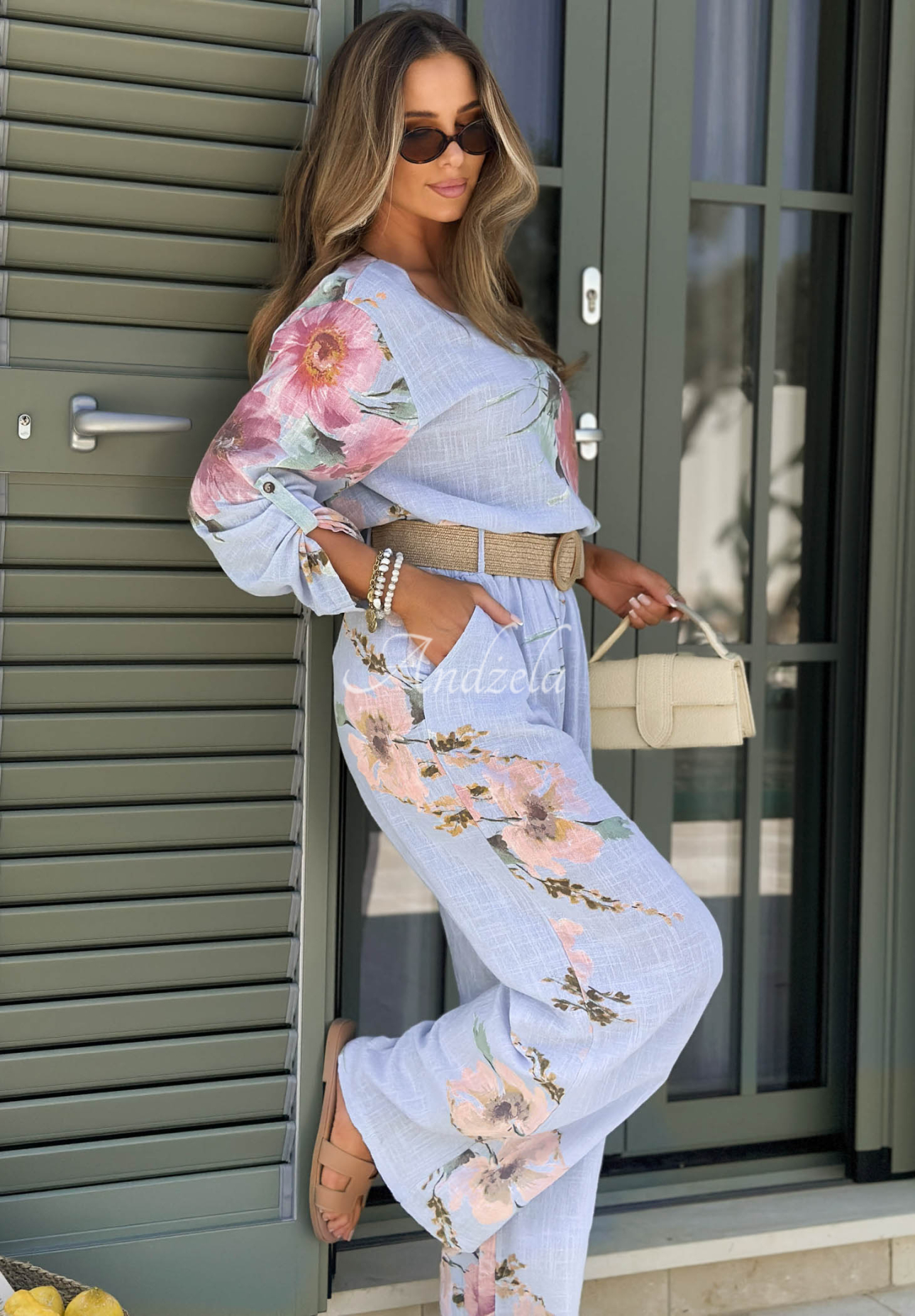 Bavlněná souprava halenka a kalhoty v květiny Sunny Harmony blankytný