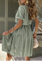 Šaty mini z bufkami w paski Sunny Shore pistáciová