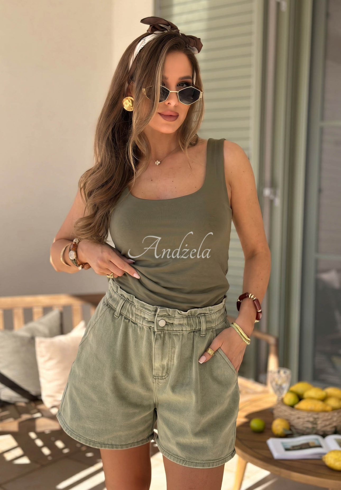 Viskózový top s výstřihem All Coming Back khaki