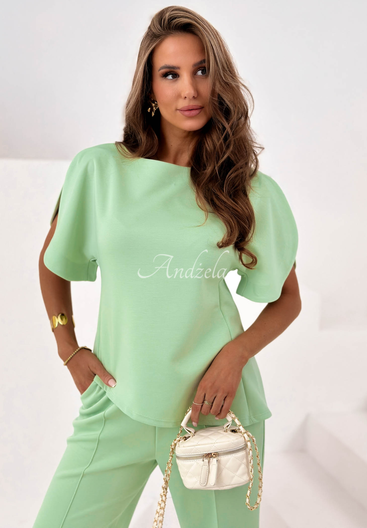 Souprava asymetrická halenka a kalhoty wide leg s viskózou Comfy Trip pistáciový