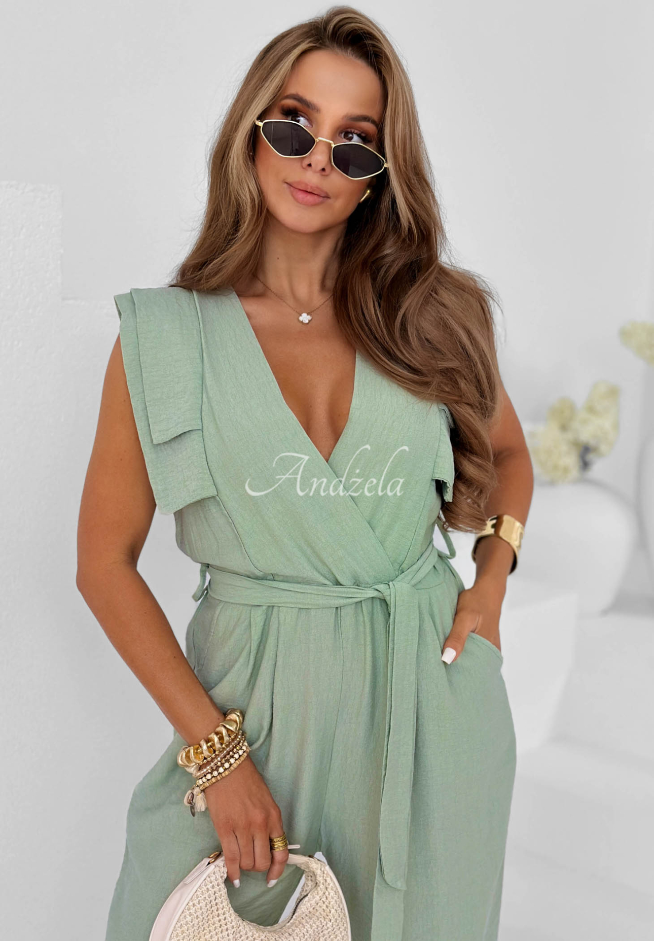 Dlouhý viskózový overal wide leg s páskem Warm Sands pistáciový