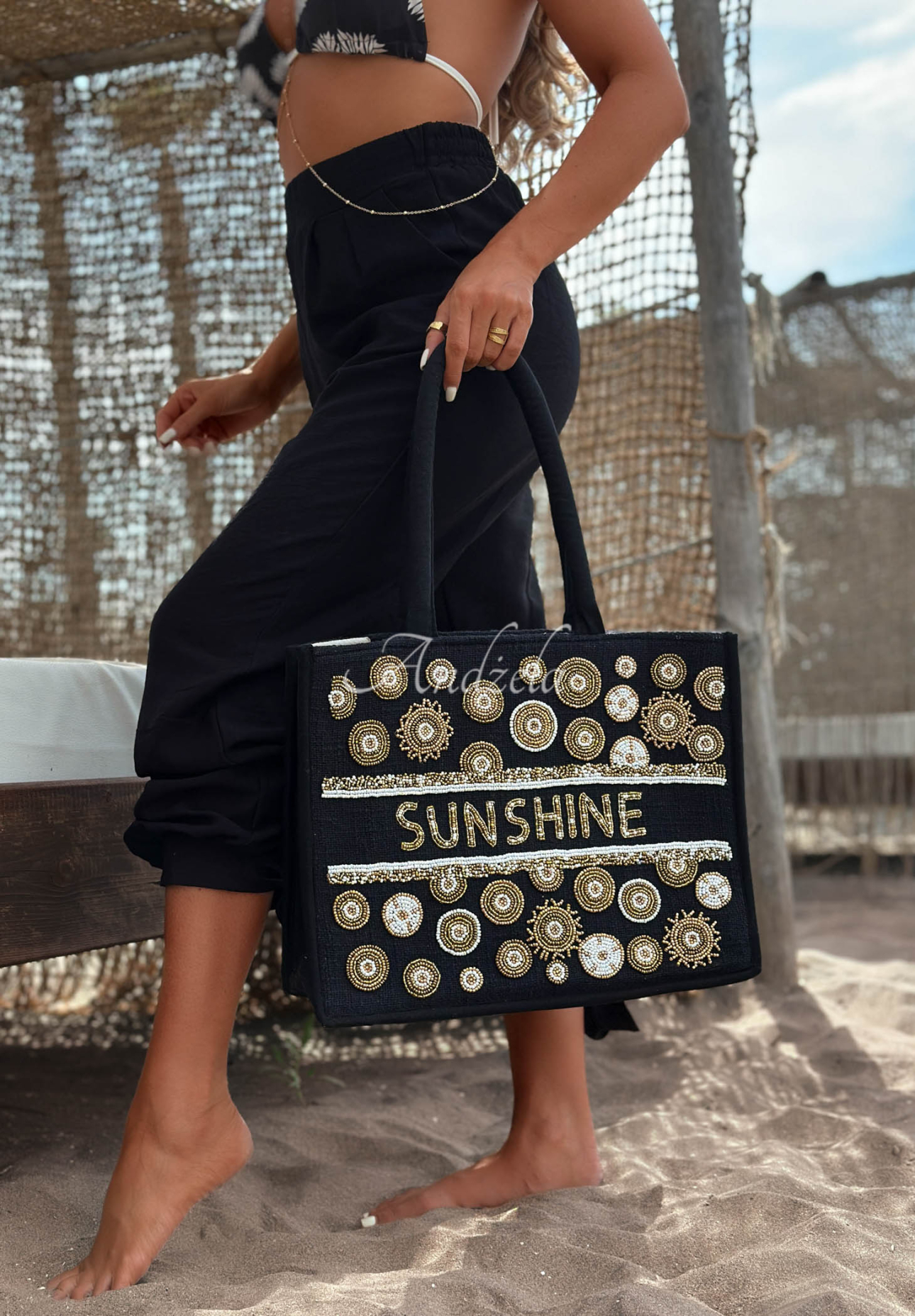 Pletená kabelka vyšívaná korálky boho Sunshine Beads černá