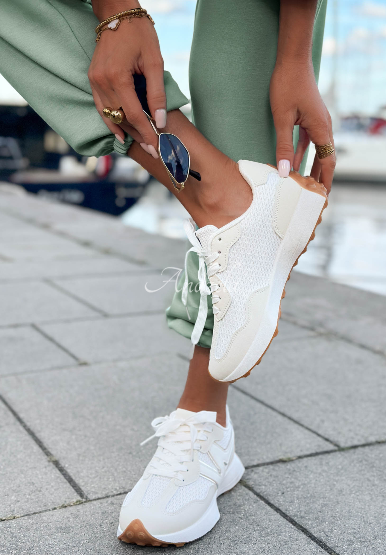 Sneakersy Find Your Way bílé