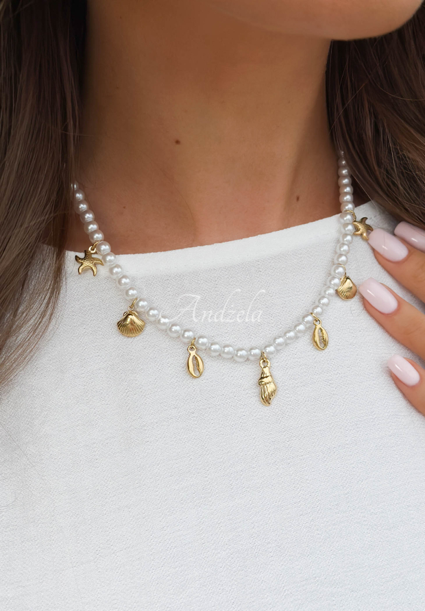 N&aacute;hrdeln&iacute;k s perlami a mu&scaron;ličkami Pearl Essence zlat&yacute;
