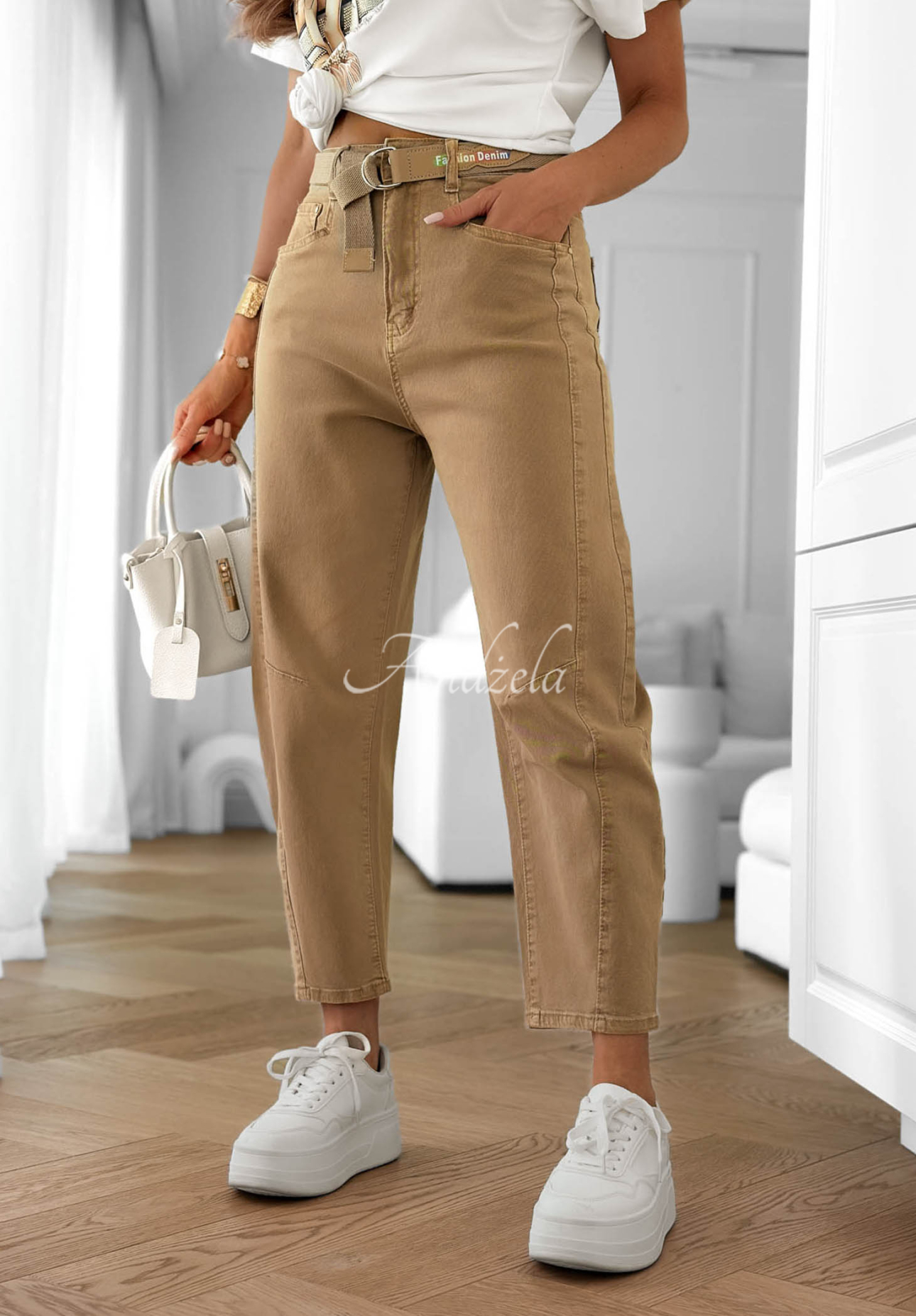 Džíny banana s páskem Dune Denim velbloudí