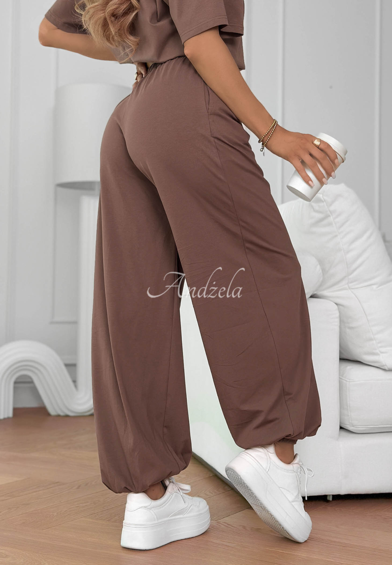 Bavlněné jogger kalhoty Summer Wind čokoládové