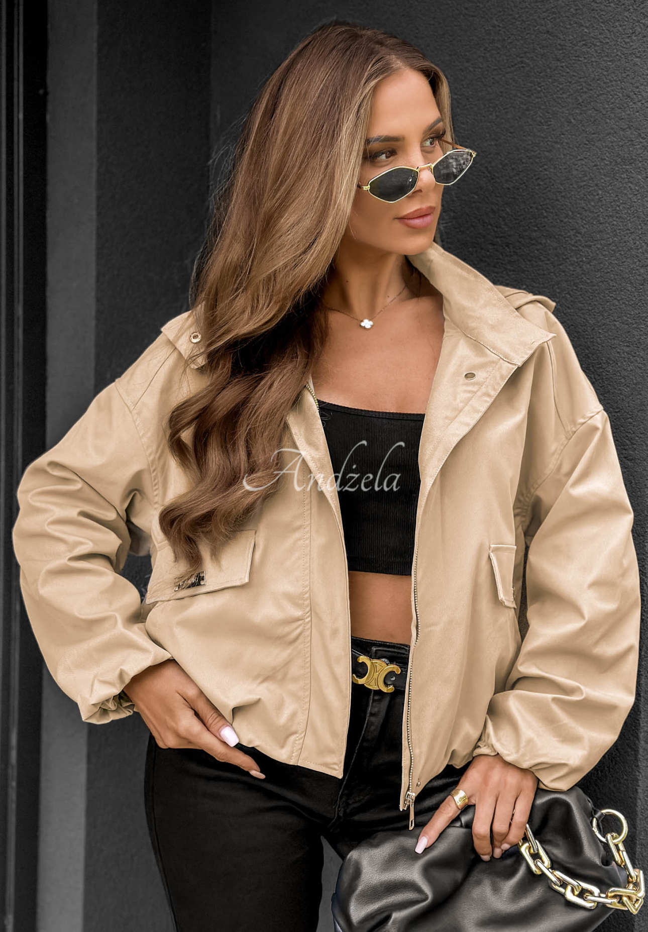 Krátká bunda bomber s kapucí Street Chic béžová