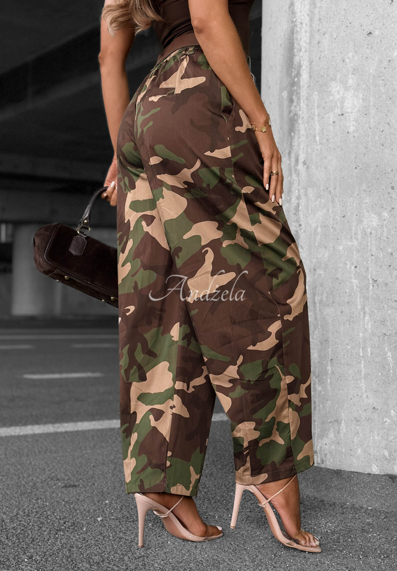 Látkové balloon kalhoty z lyocellu moro Camo Charm khaki